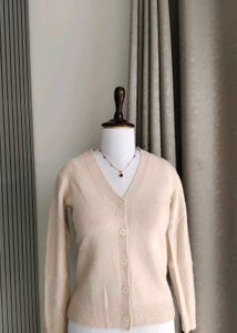 Uniqlo Cashmere Woolen Cardigan🇸‌🇦‌🇱‌🇪
