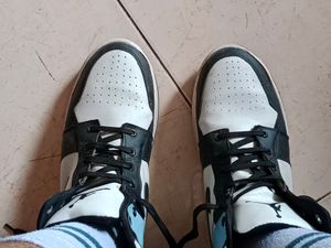 Nike Air Jordan Black And Blue Shoes