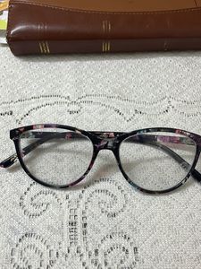 Reading Glass Floral Frame