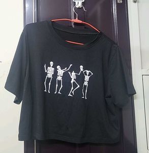 Black Crop top