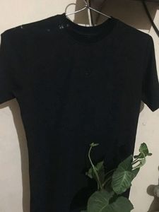 Plain Black T-shirt