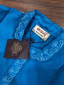 SKAVIJ Men&#39;s Blue Embroidered Kurta Set