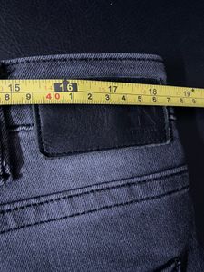 Here &amp; Now Charcoal Faded Jeans | Tapered fit