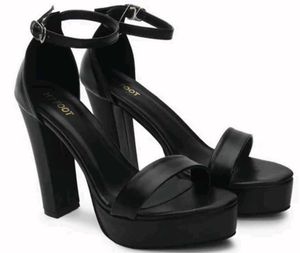Platforms With Ankle Loop