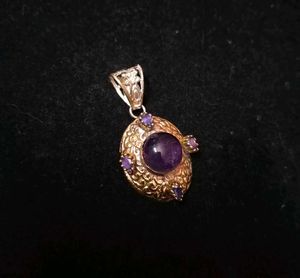 Vintage Amethyst &amp; Gold Tone Victorian Pendant