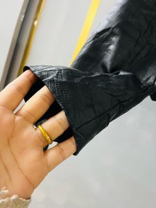 zara leather jacket 🖤🩶