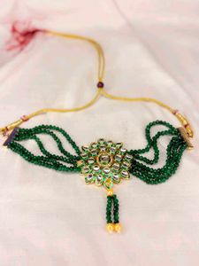 🌸 Green Kundan &amp; Pearl Choker set 🌸