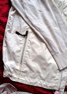 💥Price Dope 💥White Soft Highneck Jackets