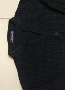 Ladies Black Colour Woolen Kurti