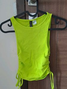 H&amp;M New Green Tie Top