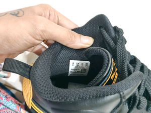 Puma Sneakers