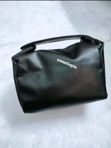 MAC Travel Pouch