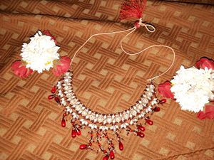 Necklace With Flower Bracelet