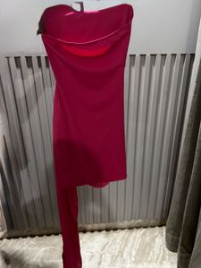 Elegant Strapless Party Dress