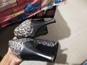 Beautiful Glitter High Heels