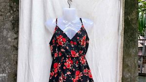 9210Floral Print Mini Dress