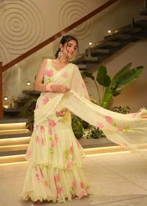 New Bollywood Stayle Beautiful Women Sarees Import