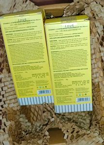 2 Dot &amp; Key Sunscreen