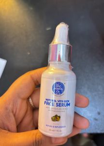 Sealed Moms Co Vitamin C Serum