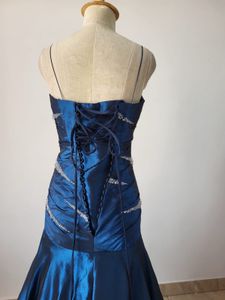 Sexy Sleeveless Mermaid Satin Long Prom