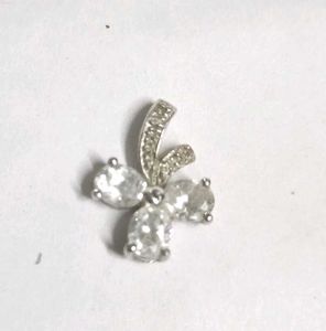 4 Pendent Each For 50 Rs