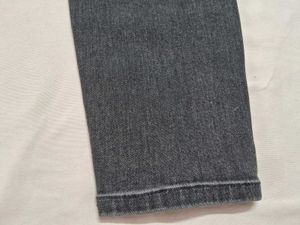 PREMIUM BRAND&#39;S TOMMY New Slim Fit Grey Denim Jean