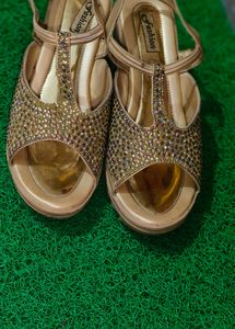 Heel Beautiful Golden Stone Sandal