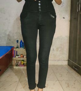 Black Skinny Jeans