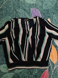sassafaras stylish crop top