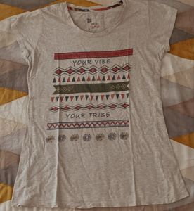 T-shirt From Juliet SIZE- M