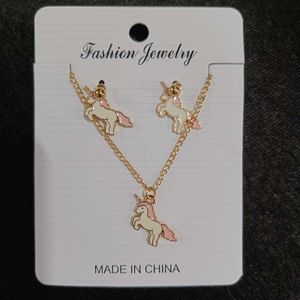 Unicorn Necklace Set