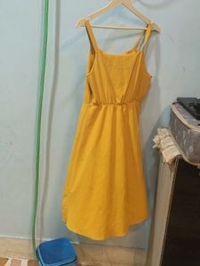A Beautiful Dress You Can Wear With White Inner