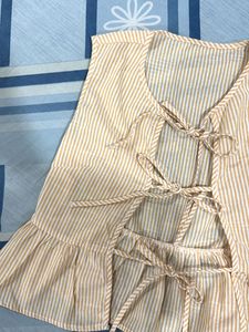 Savana yellow pintresty top