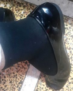 Black Formal Party Club Jutti With Weared Socks