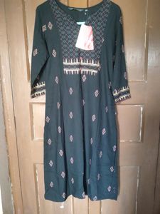 Avaasa Black Kurta For Women