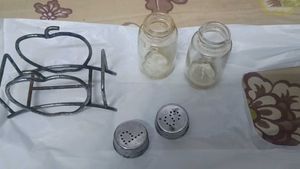 Salt &amp; Pepper Shakers