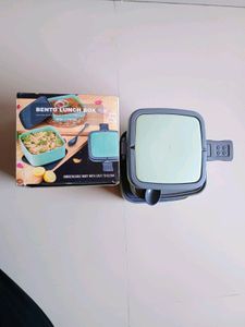 Bento Two Layer Lunch Box With Spoon