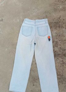 Light Wash High-Waisted Jeans