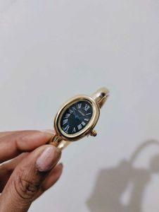 y2k Gold Bangle Watch