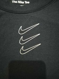 Nike Crop T Shirt