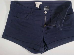 H&amp;M Mid Rise Black Denim Chino Shorts Women