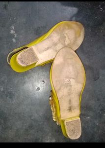 😍Yellow girl Sandals