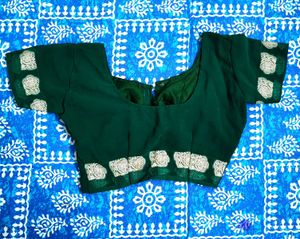 Emerald Green Gorgeous Saree With Blouse