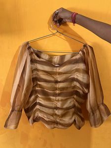 Dusky Top