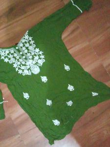 Green Embroidered Kurta
