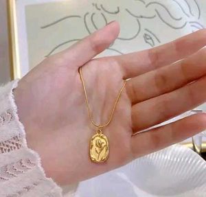 Korean Anti - Tarnish Golden Rose Chain Necklace♥.