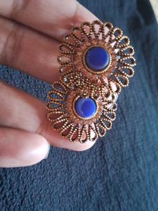 Gold Tone Flower Earrings