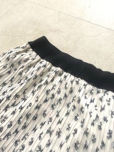 Pleated Bow Print Mini Skirt