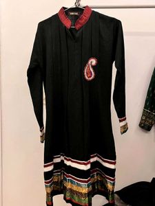 Elegant woolen Black Kurti with Embroidery size m