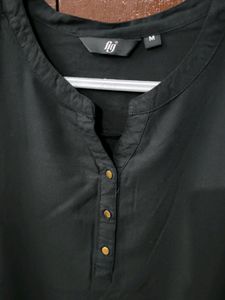 Reliance Trends Black Tunic Top